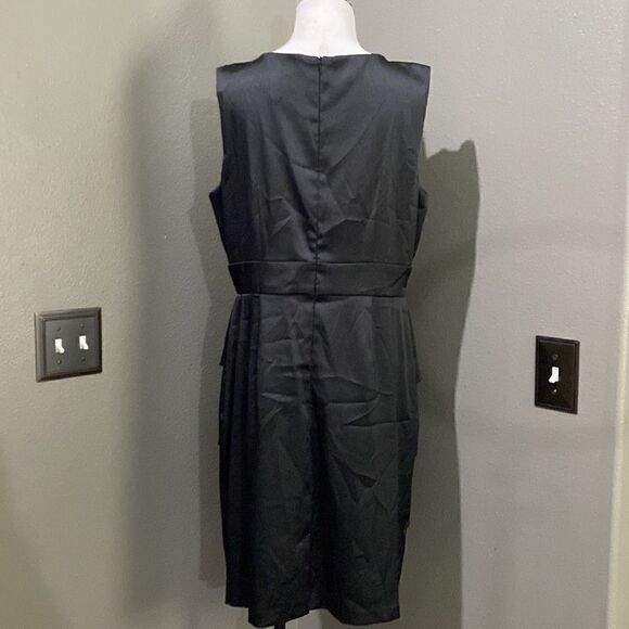 CONNECTED APPAREL SLEEVELESS BEADED TIERED Satin DRESS - Picture 6 of 12